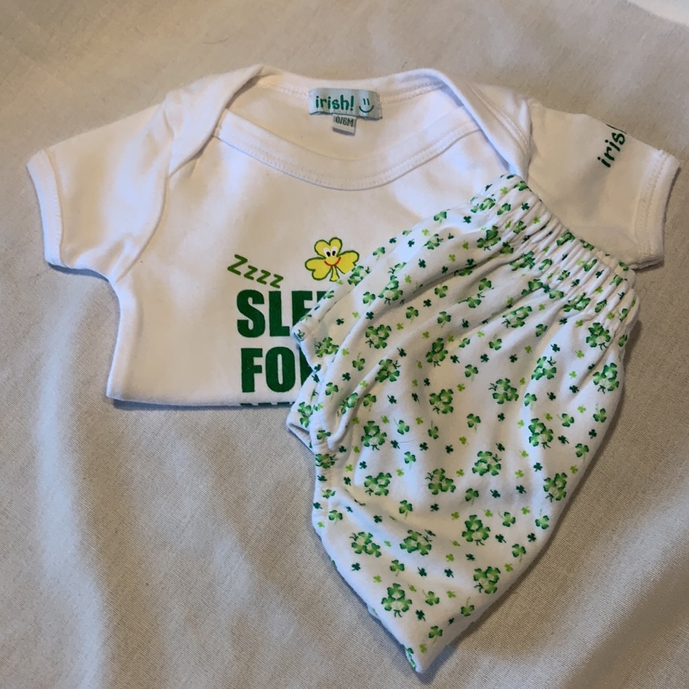 6/$20 or $10 without bundle ☘️ Irish 2-Piece outfit New Without Tags! 0-6 M - Picture 8 of 9
